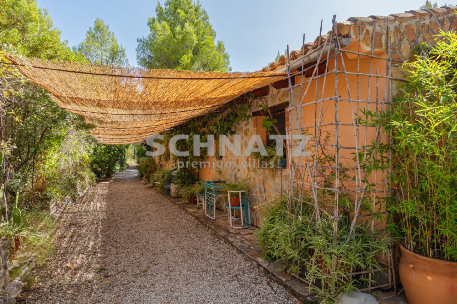Mooie finca met zwembad te koop in Benigembla