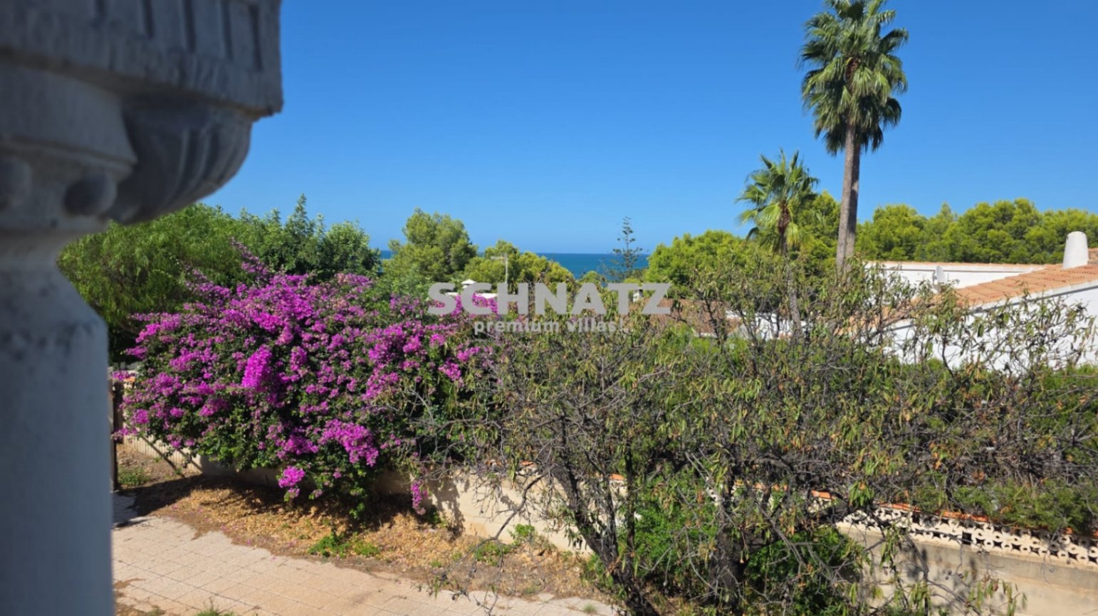 Artist house with breathtaking sea view to be completed.