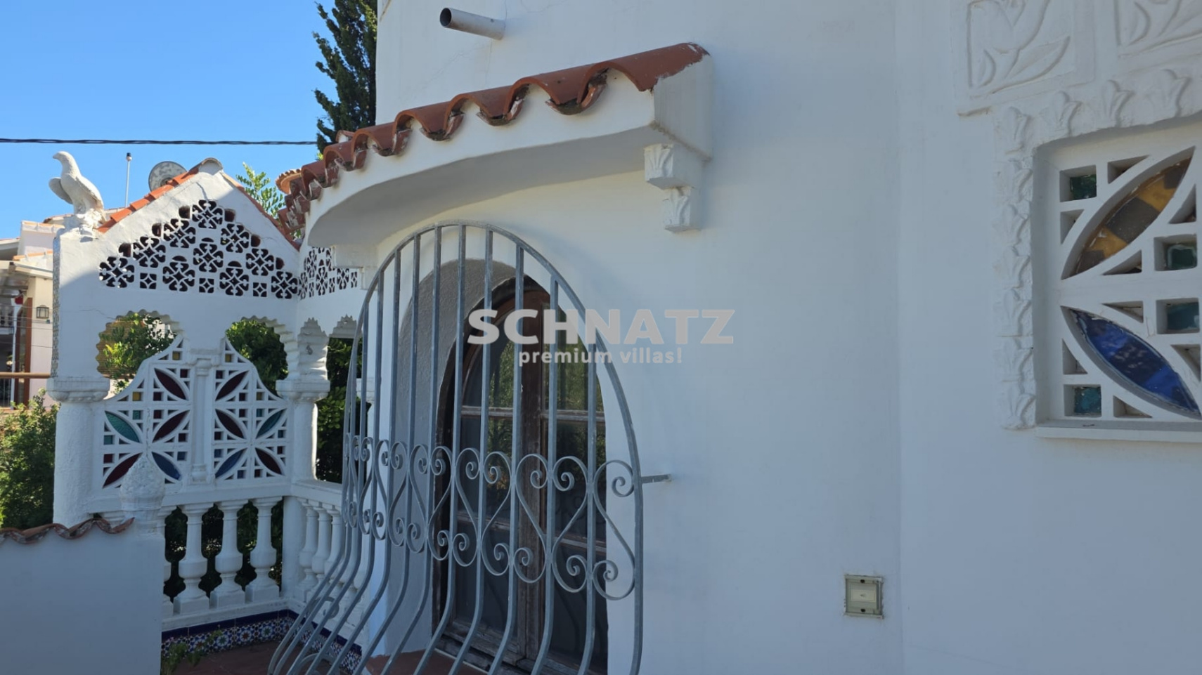 Artist house with breathtaking sea view to be completed.