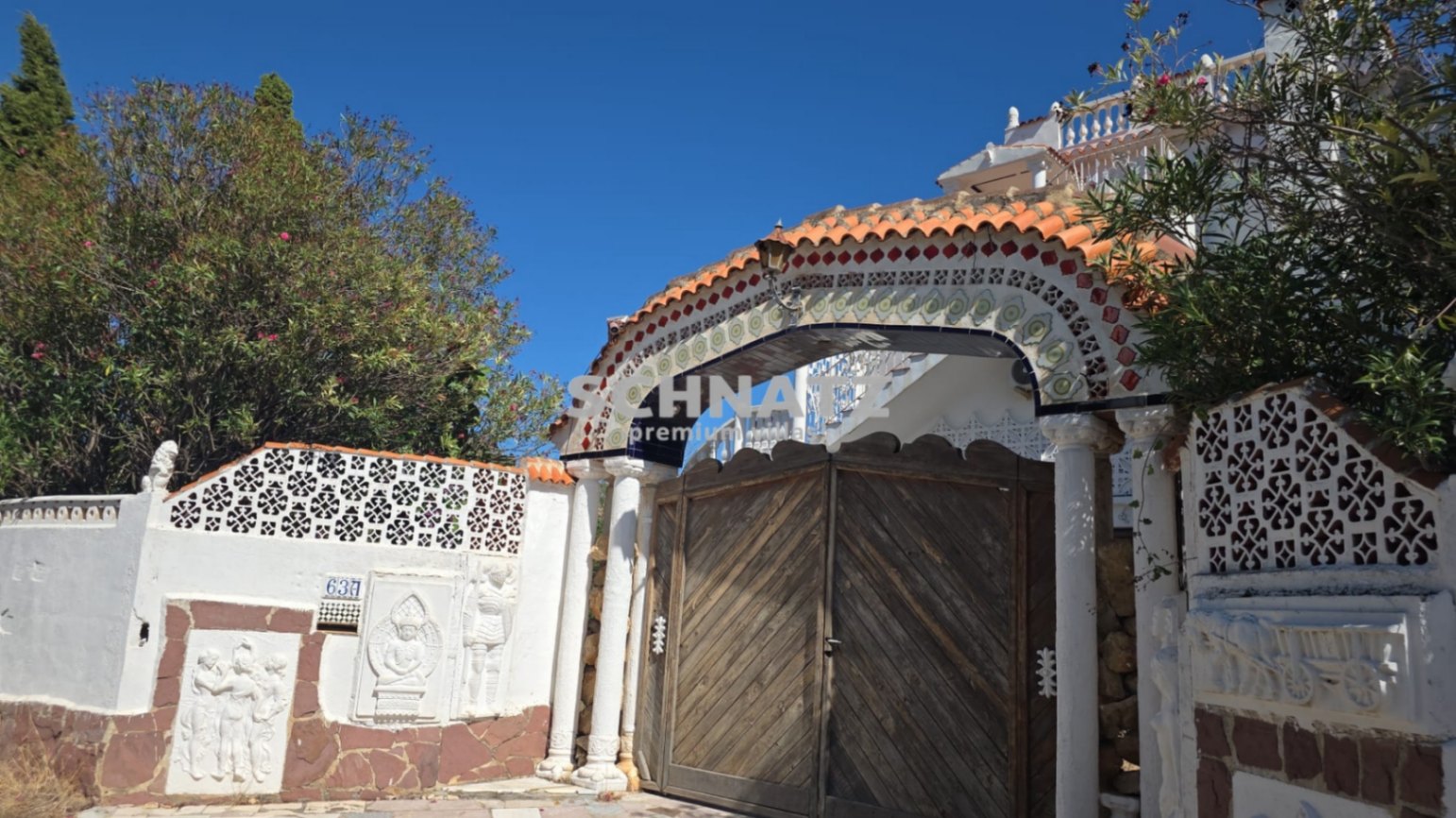 Artist house with breathtaking sea view to be completed.