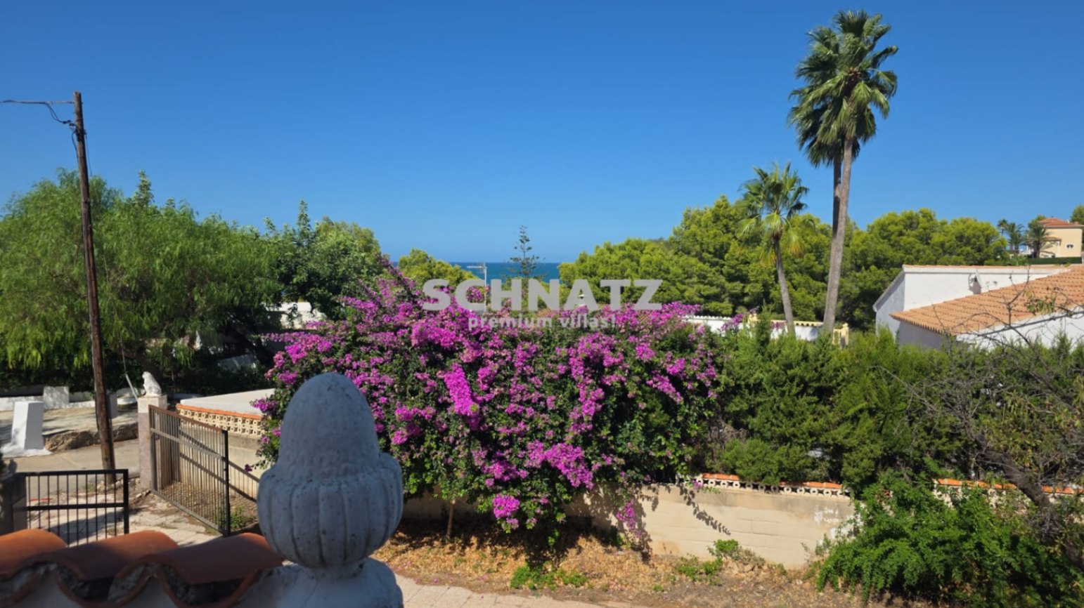Artist house with breathtaking sea view to be completed.
