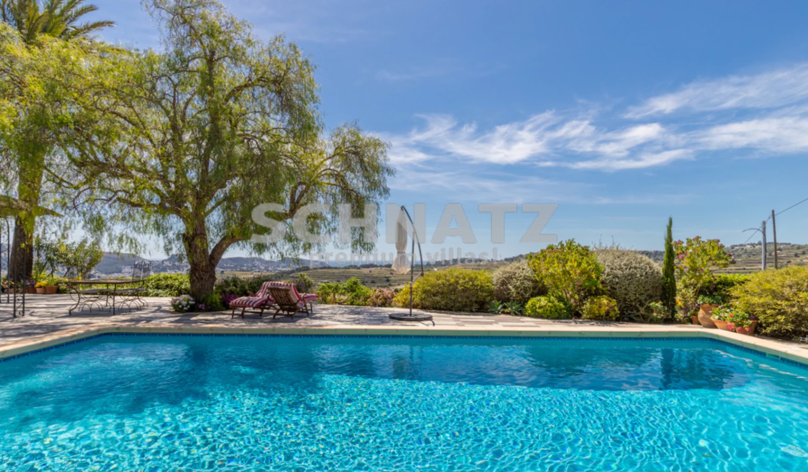 Fantástica finca con vistas al mar en venta en Teulada
