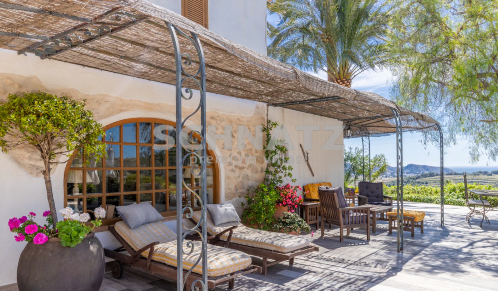 Fantástica finca con vistas al mar en venta en Teulada
