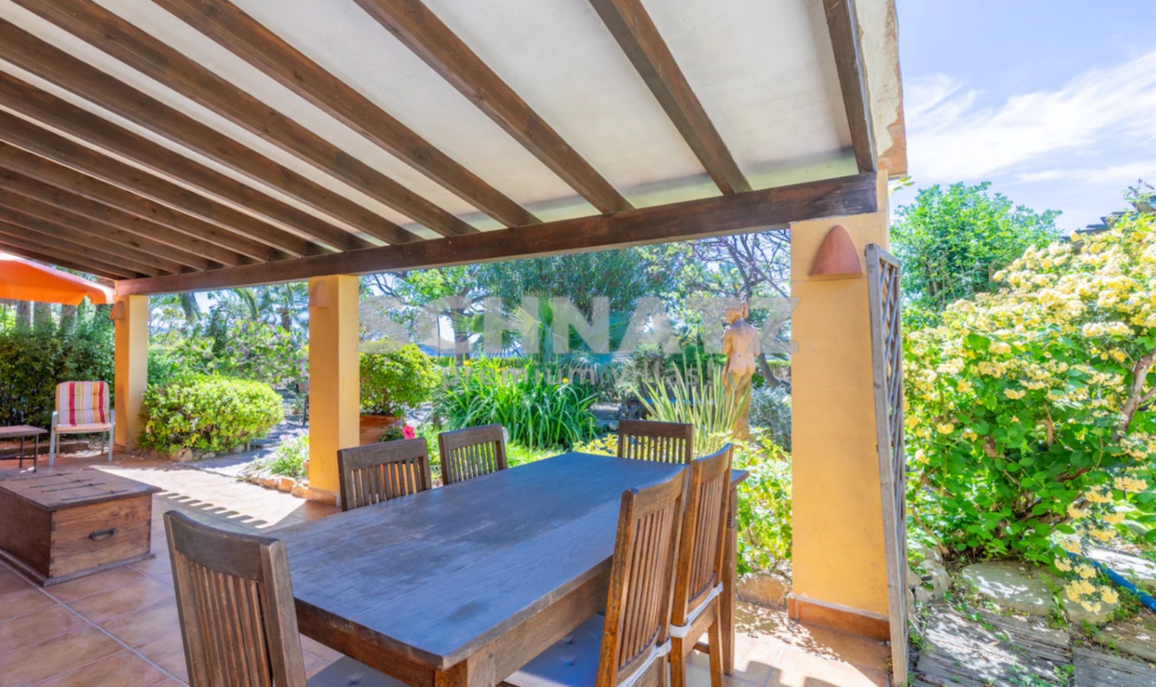 Fantástica finca con vistas al mar en venta en Teulada