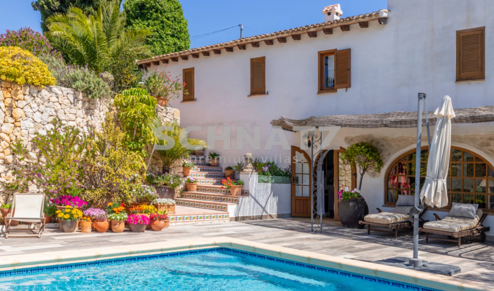 Fantástica finca con vistas al mar en venta en Teulada