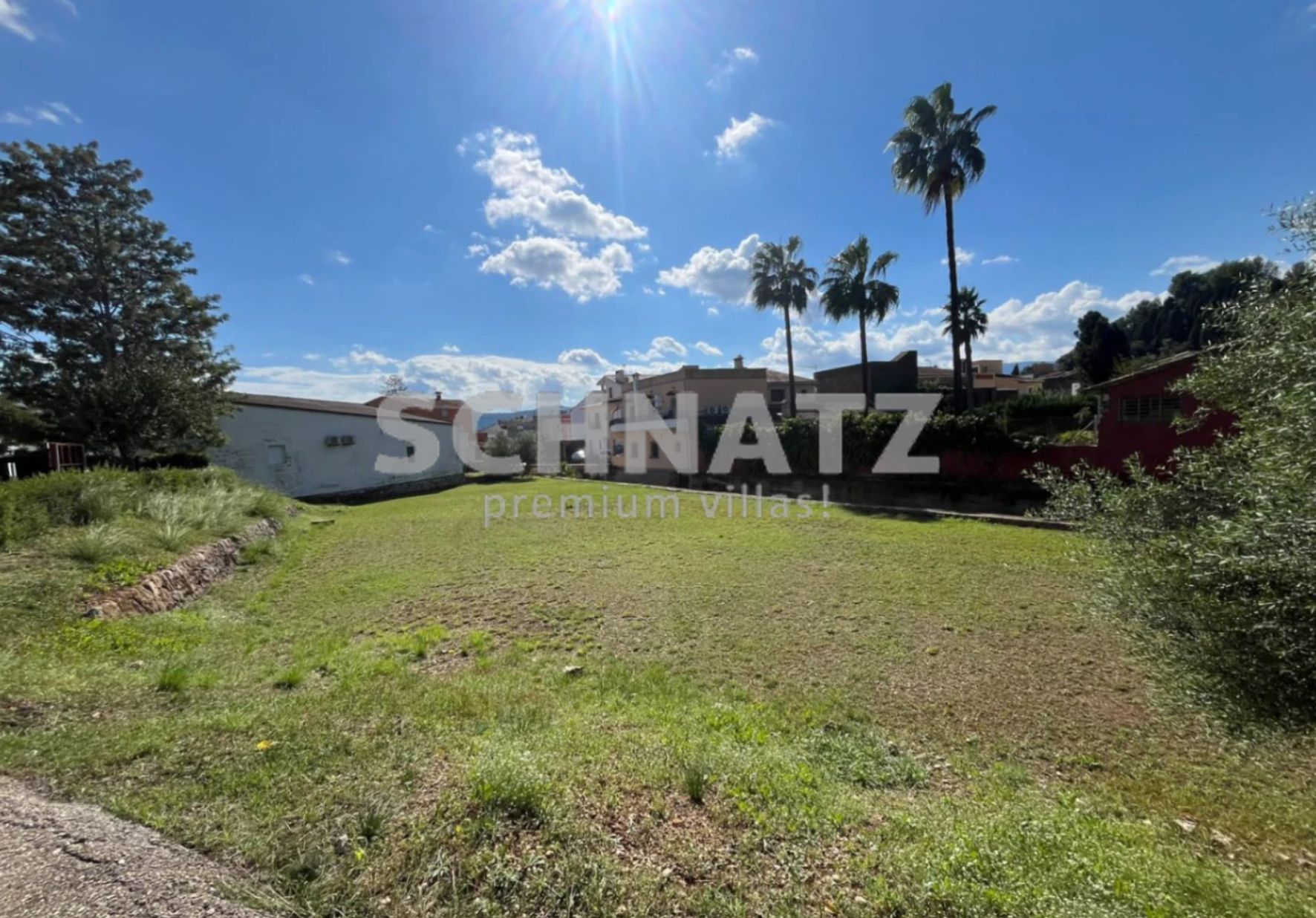 Country house for renovation with permit, for sale in Ráfol de Almunia.
