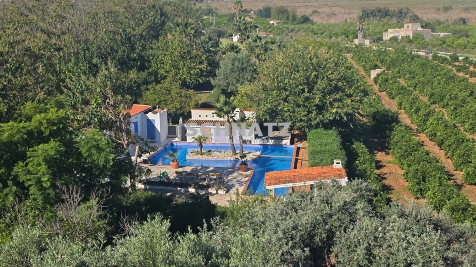 Villa with two pools and a guest house in Monte Pego