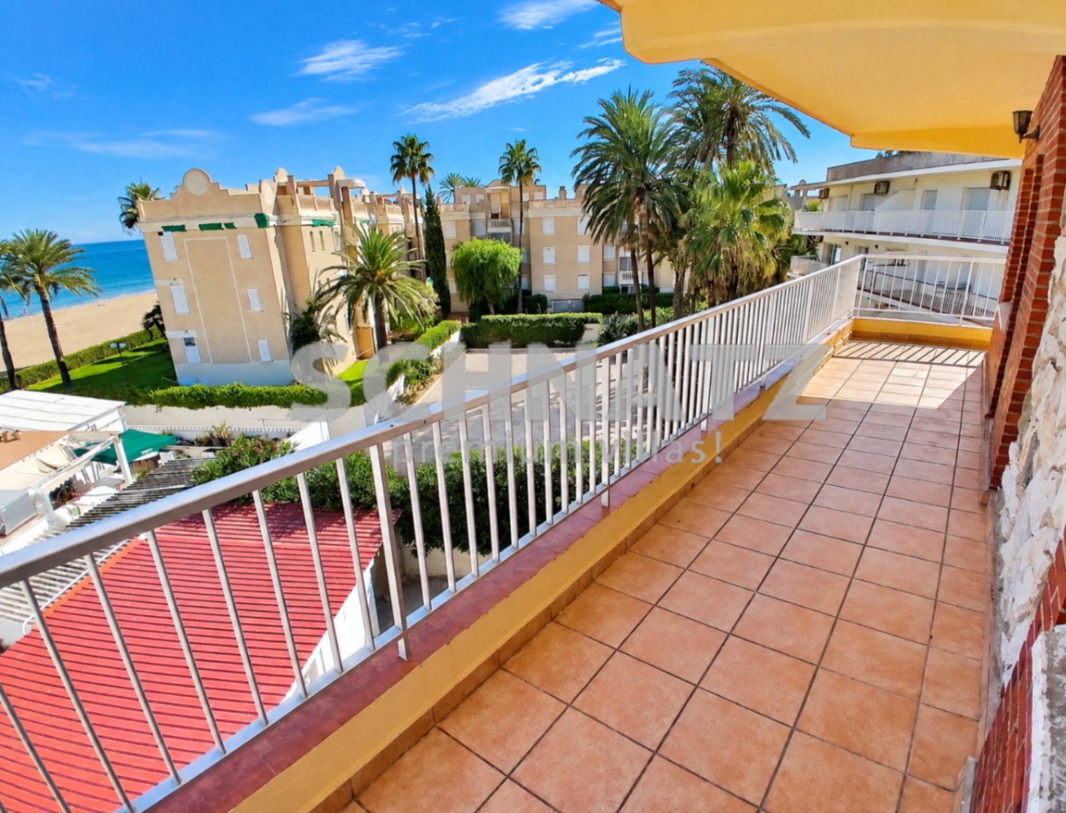 Apartamento en venta frente al mar en Las Marinas, Dénia