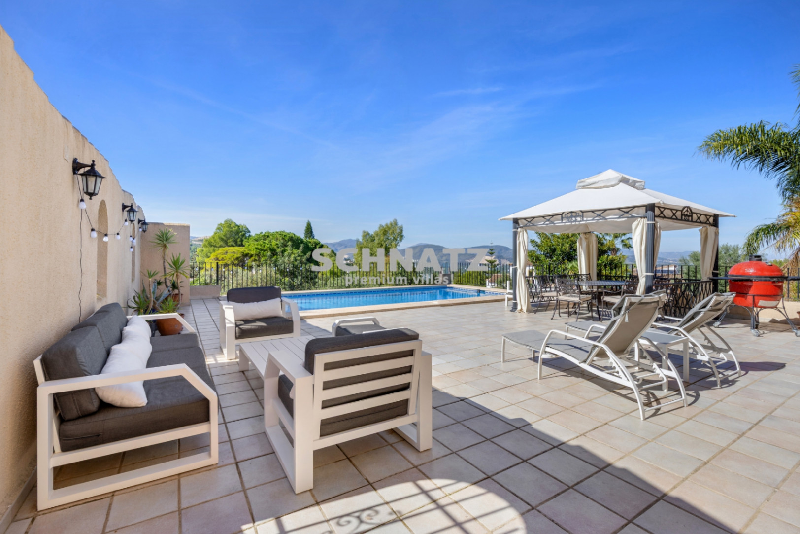 Villa con vista al mar y montaña en Monte Pego 