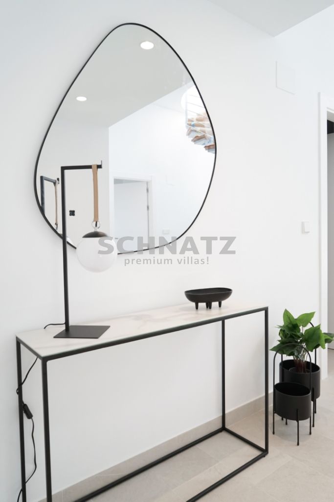 Residencial lleno de luz con grandes espacios interiores y arquitectura única MODELO A