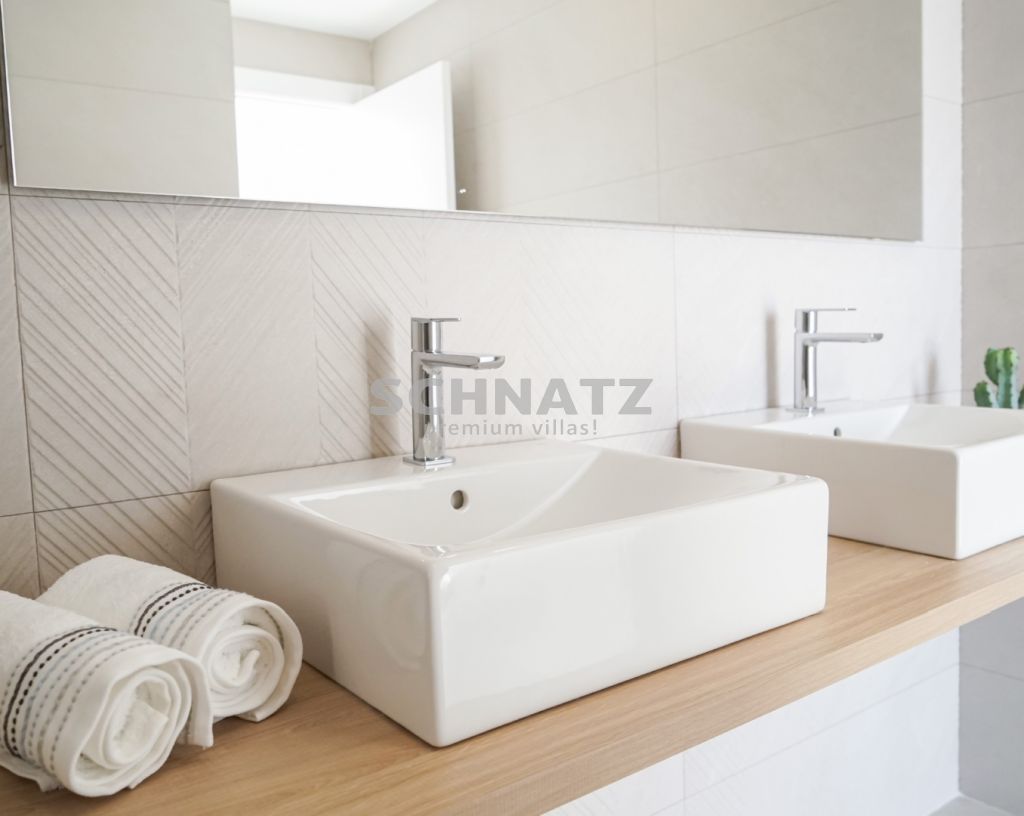 Residencial lleno de luz con grandes espacios interiores y arquitectura única MODELO A
