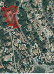 Venta de dos solares y una casa para reformar en Benissa
