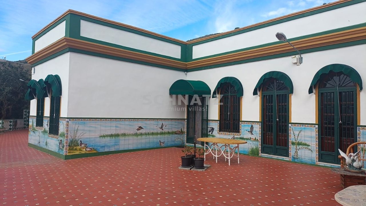 Klassisch spanische Villa am Traumstrand von Cullera