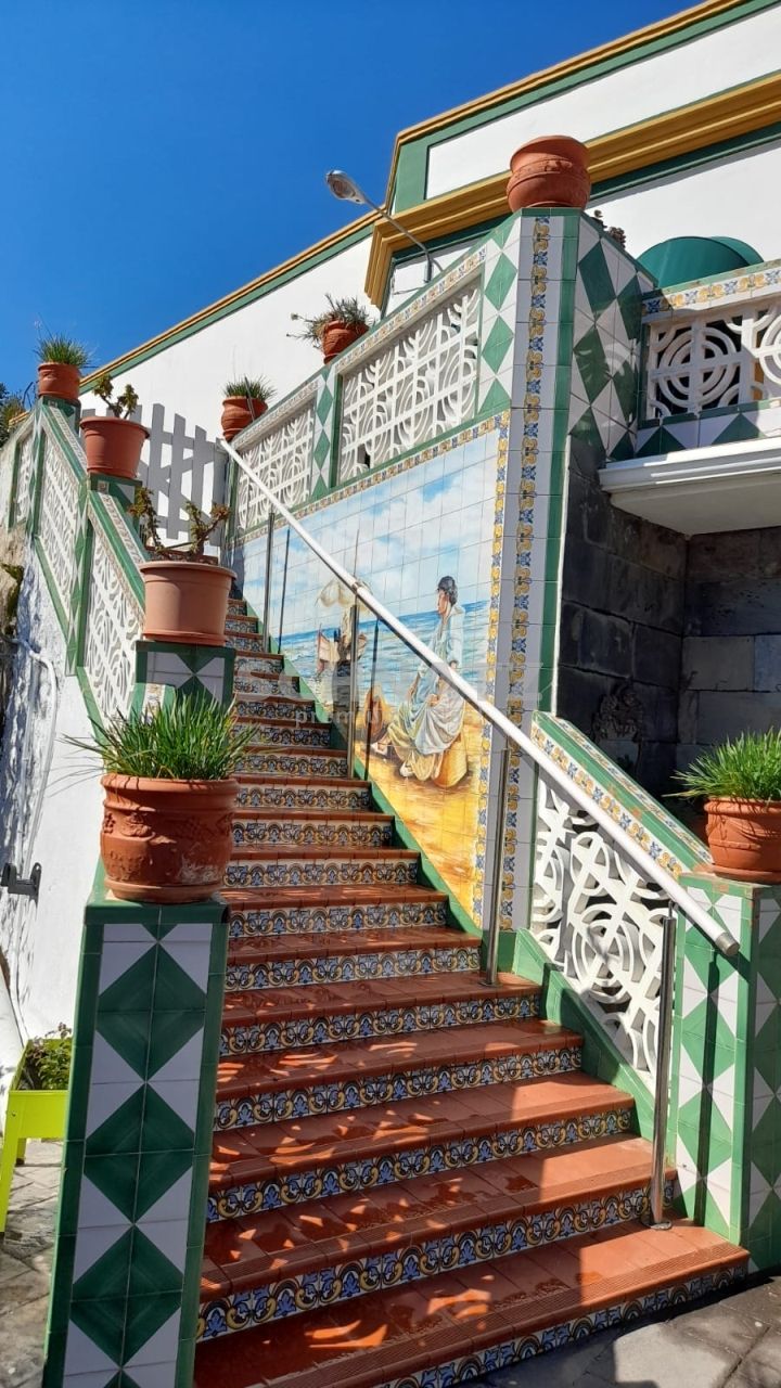 Klassische dekorative Villa am traumhaften Strand von Cullera