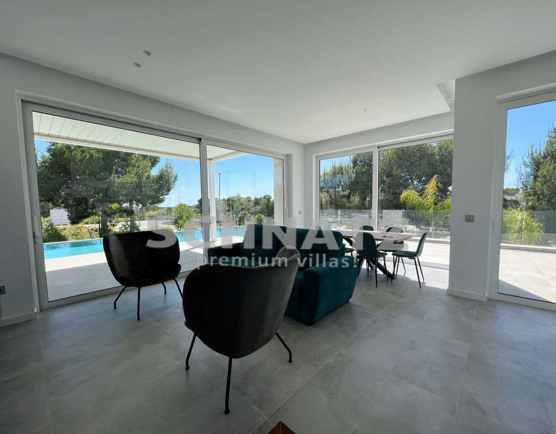 Villa en venta en Las Colinas Golf, Orihuela