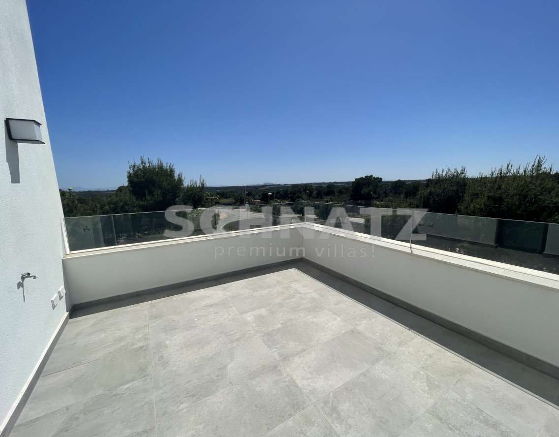 Villa en venta en Las Colinas Golf, Orihuela