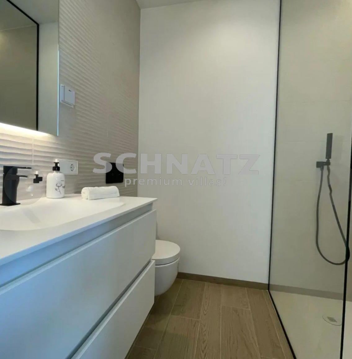 Apartamento de lujo en venta en Las Colinas Golf, Orihuela Costa