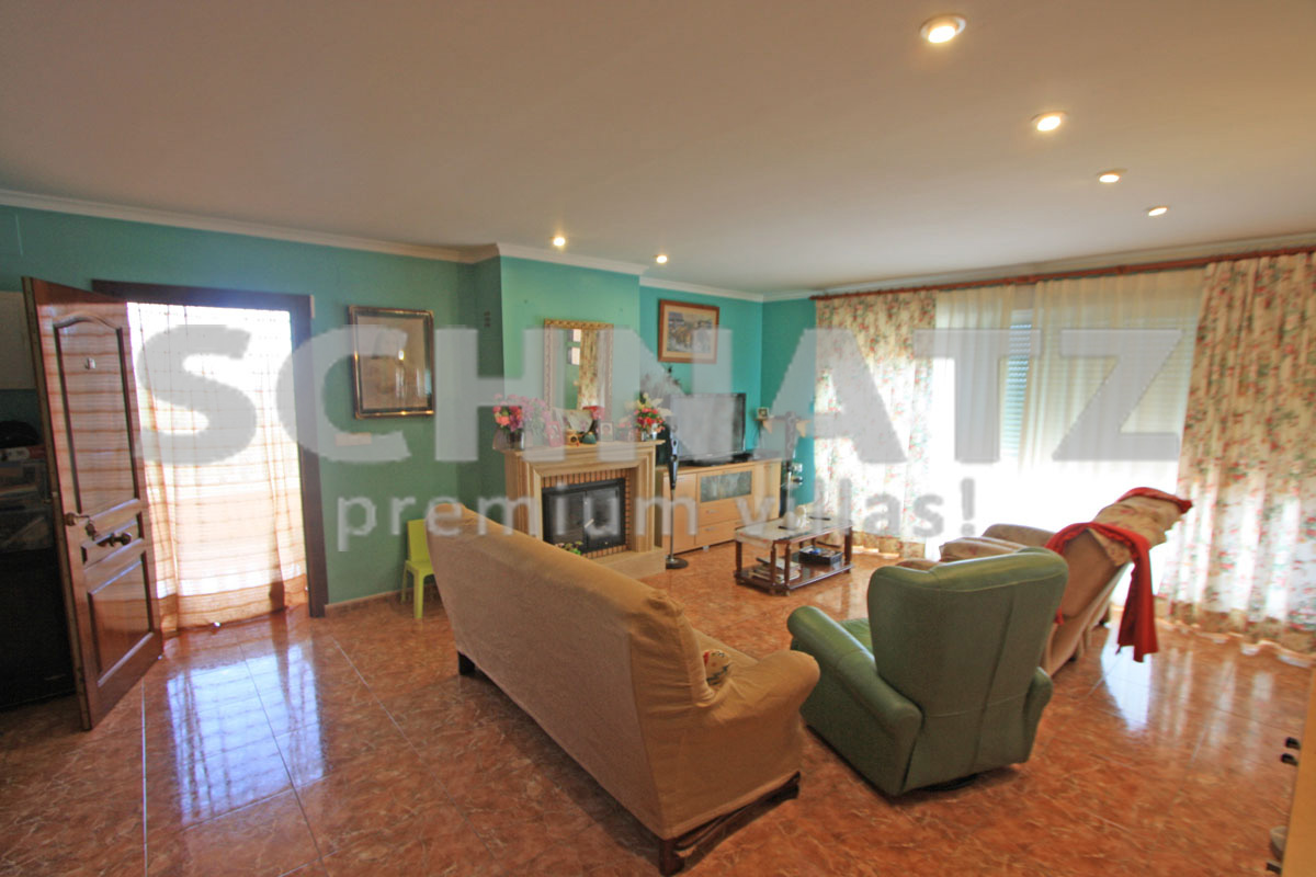 Villa con vistas al mar en venta en Dénia