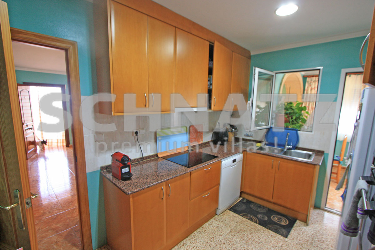 Villa con vistas al mar en venta en Dénia