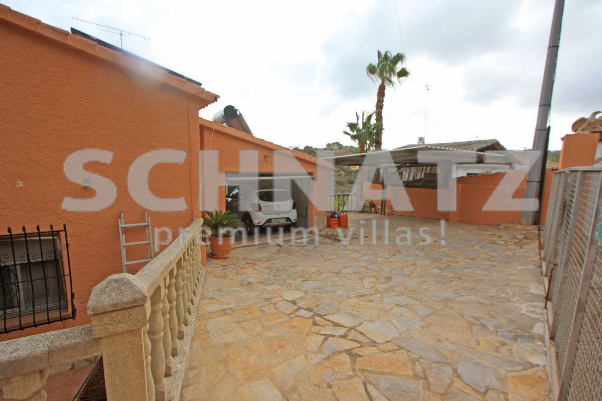 Villa con vistas al mar en venta en Dénia