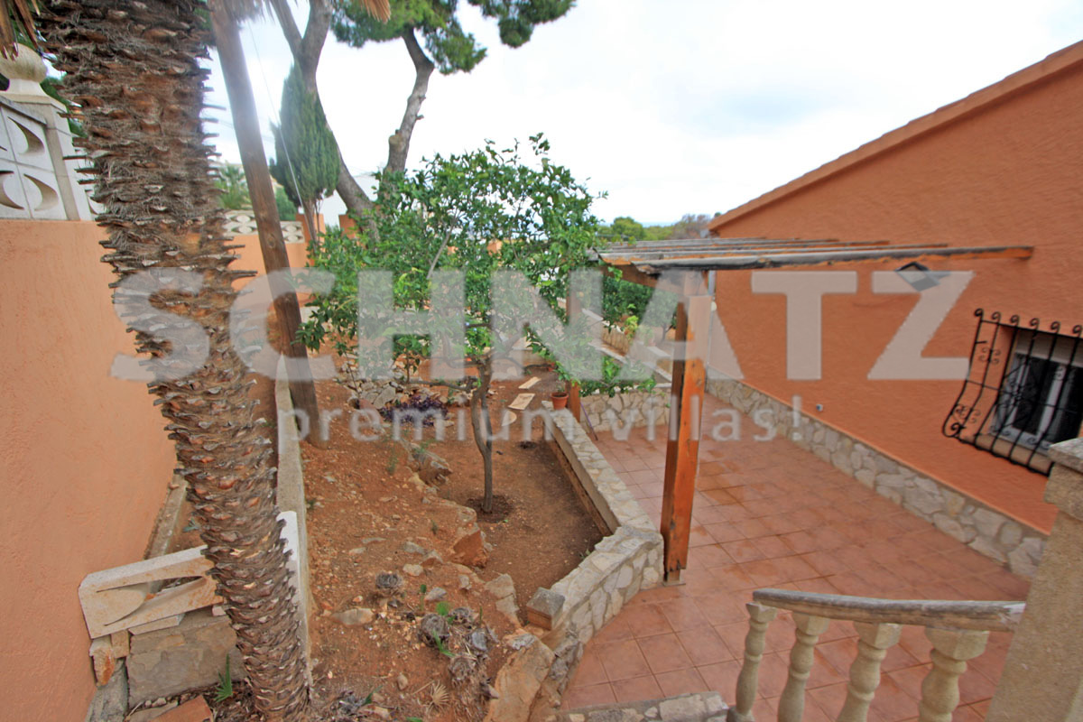 Villa con vistas al mar en venta en Dénia