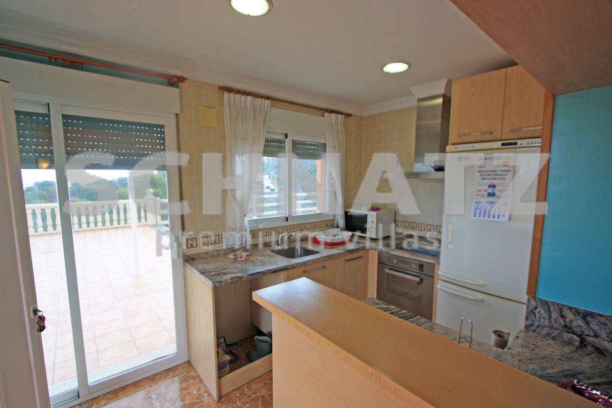 Villa con vistas al mar en venta en Dénia