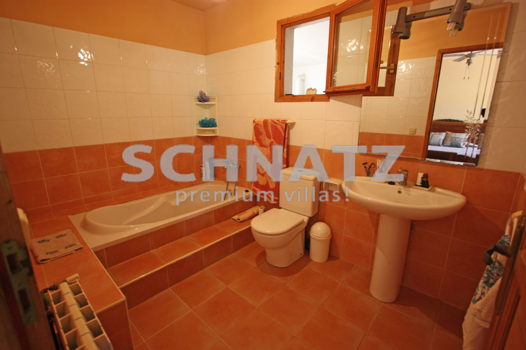 Villa/ Finca con piscina en venta en Pedreguer