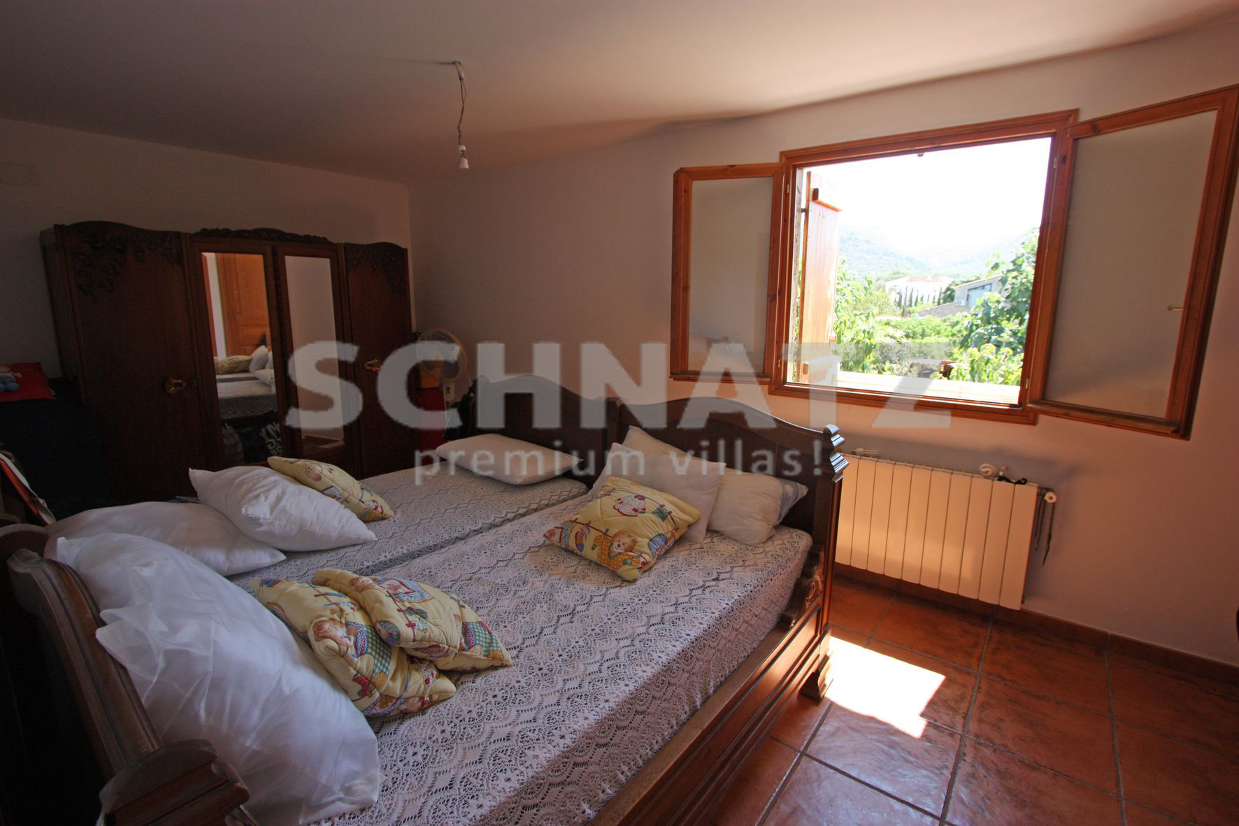 Villa/ Finca con piscina en venta en Pedreguer