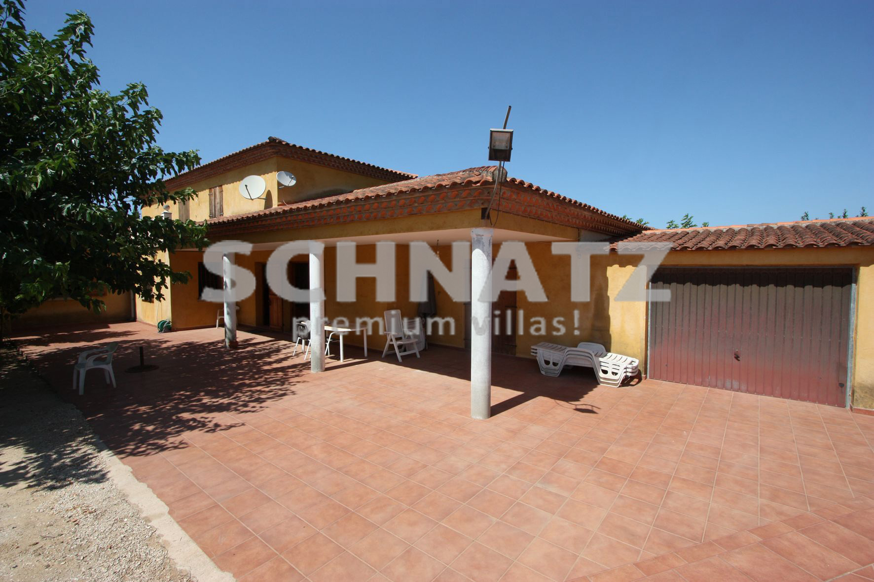 Villa/ Finca con piscina en venta en Pedreguer