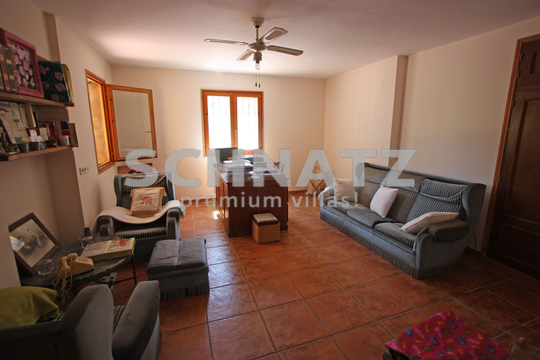Villa/ Finca con piscina en venta en Pedreguer