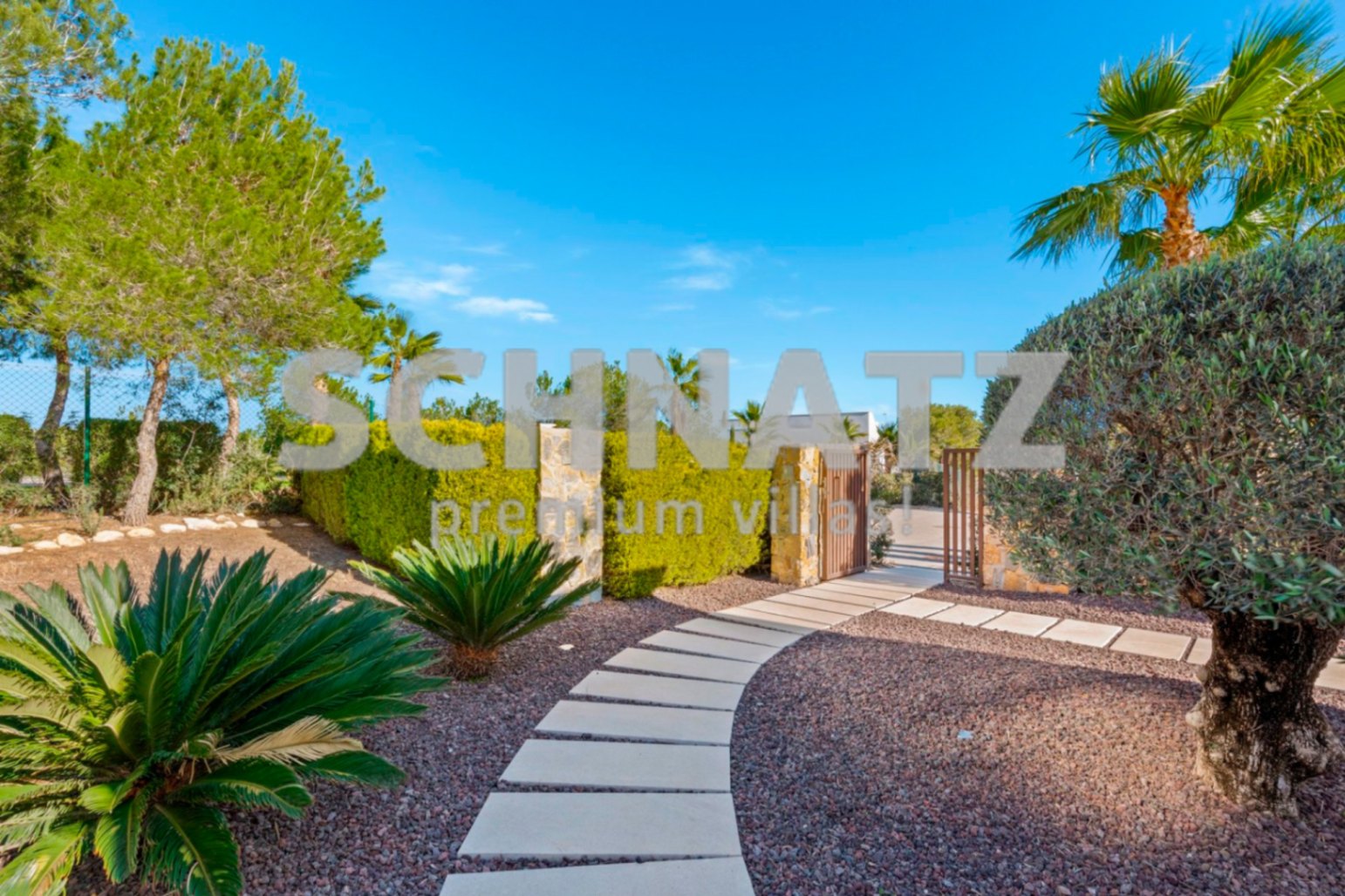 Exclusiva villa en venta en Las Colinas Golf, Dehesa de Campoamor