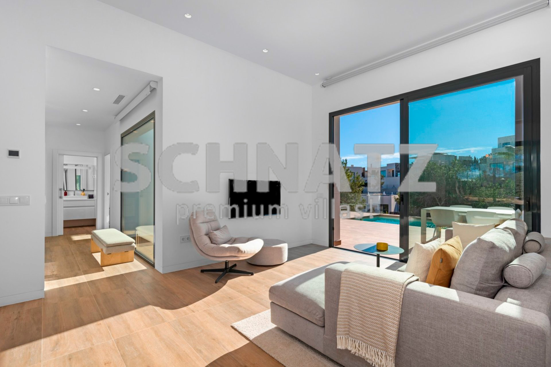 Exclusiva villa en venta en Las Colinas Golf, Dehesa de Campoamor