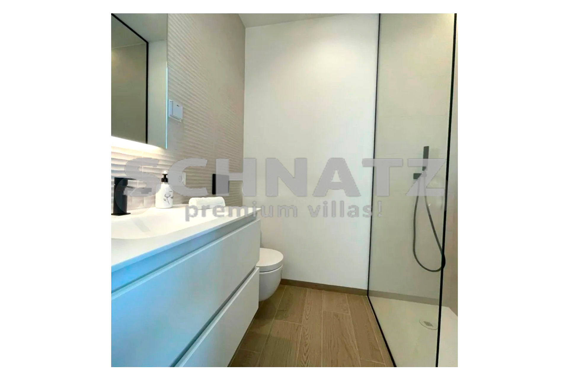 Apartamento de lujo en venta en Las Colinas Golf, Orihuela