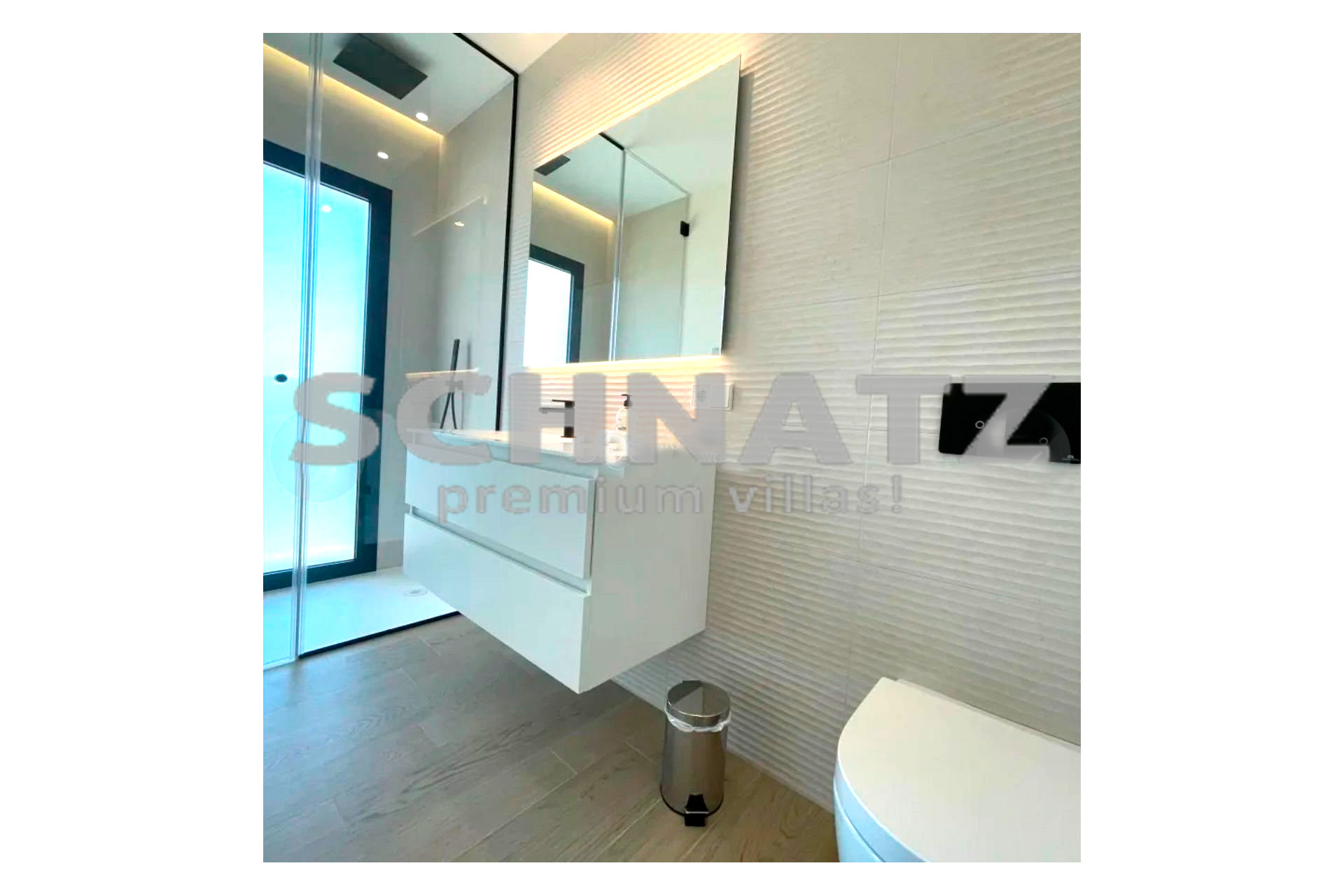 Apartamento de lujo en venta en Las Colinas Golf, Orihuela