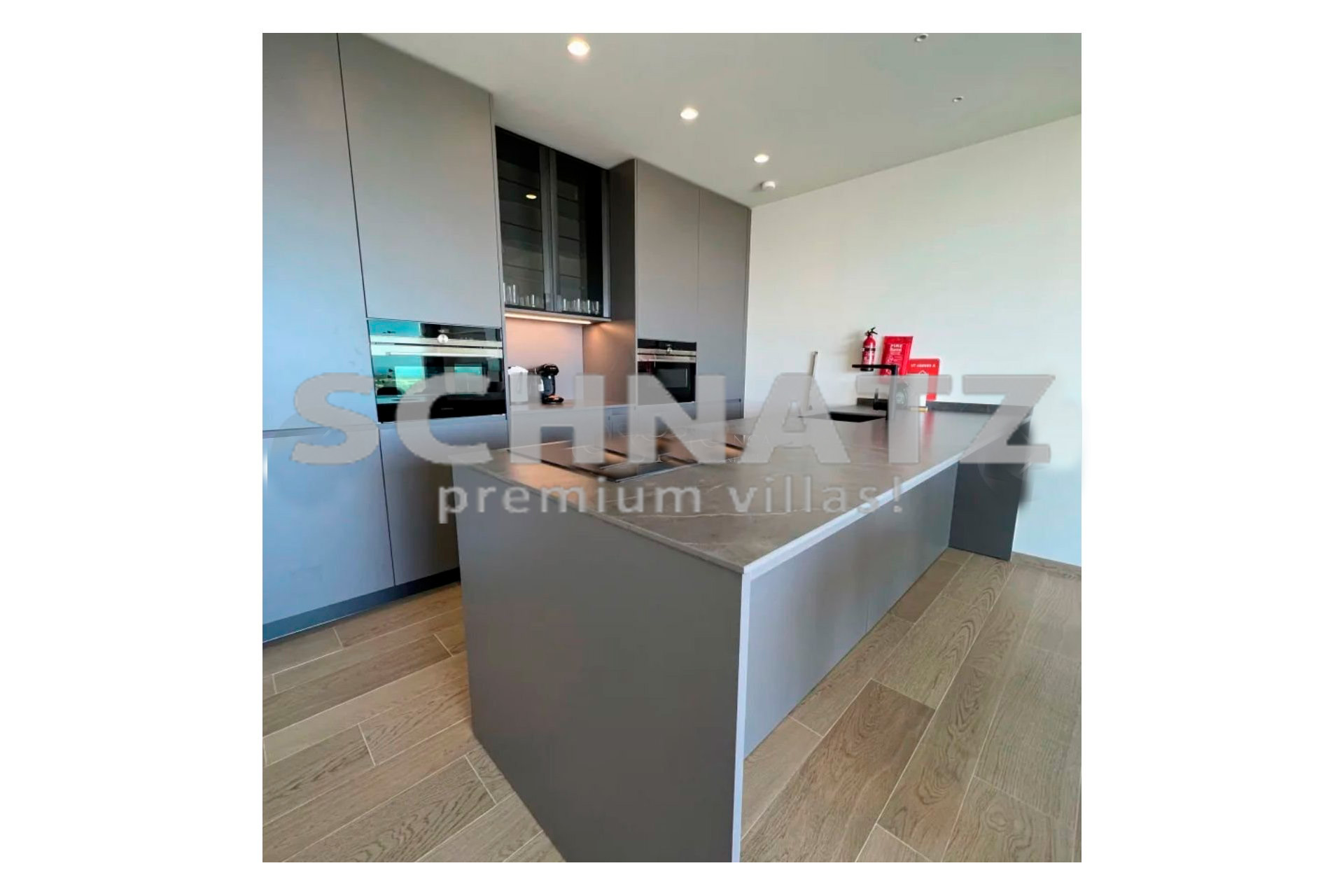 Apartamento de lujo en venta en Las Colinas Golf, Orihuela