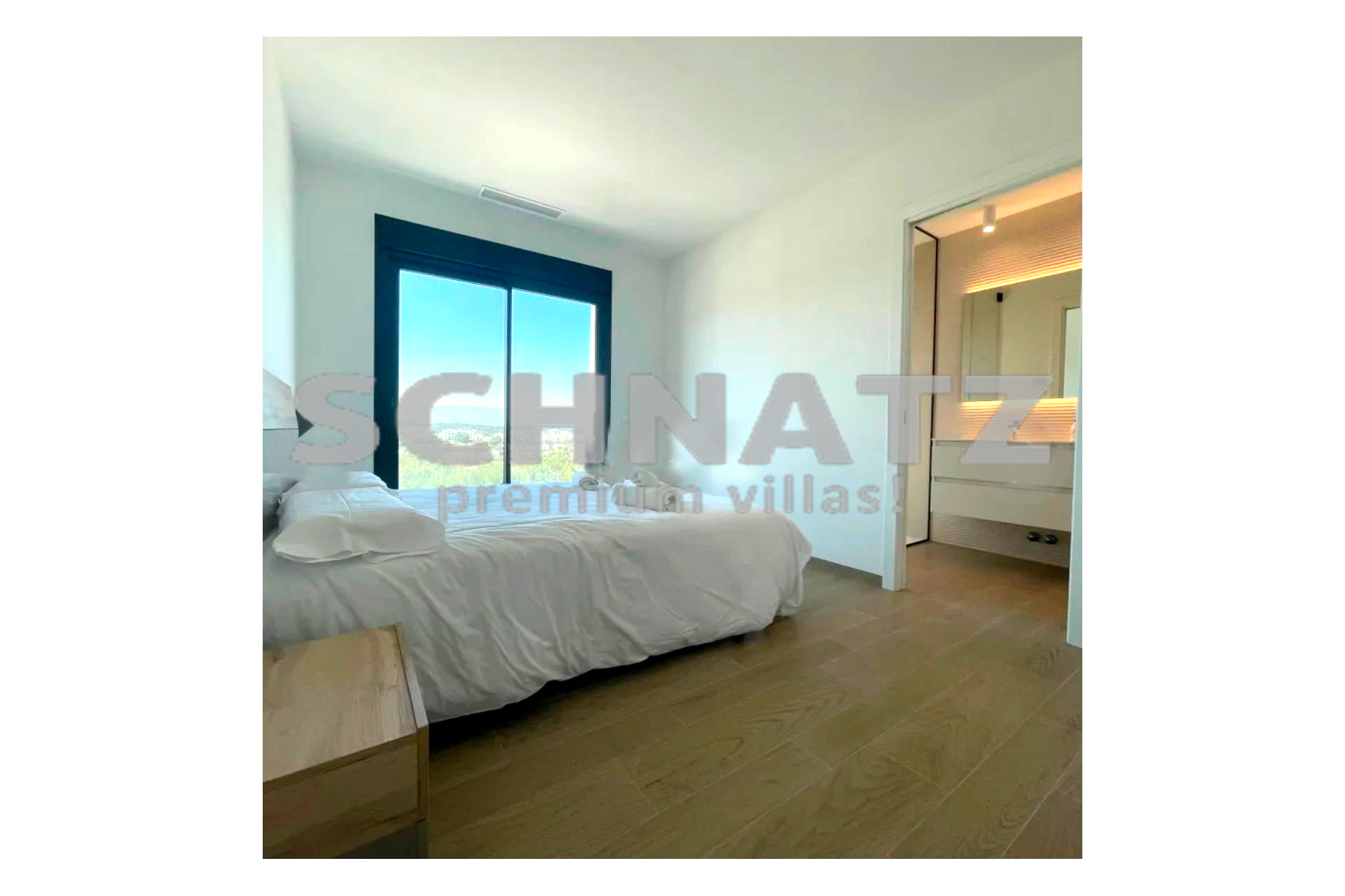 Apartamento de lujo en venta en Las Colinas Golf, Orihuela