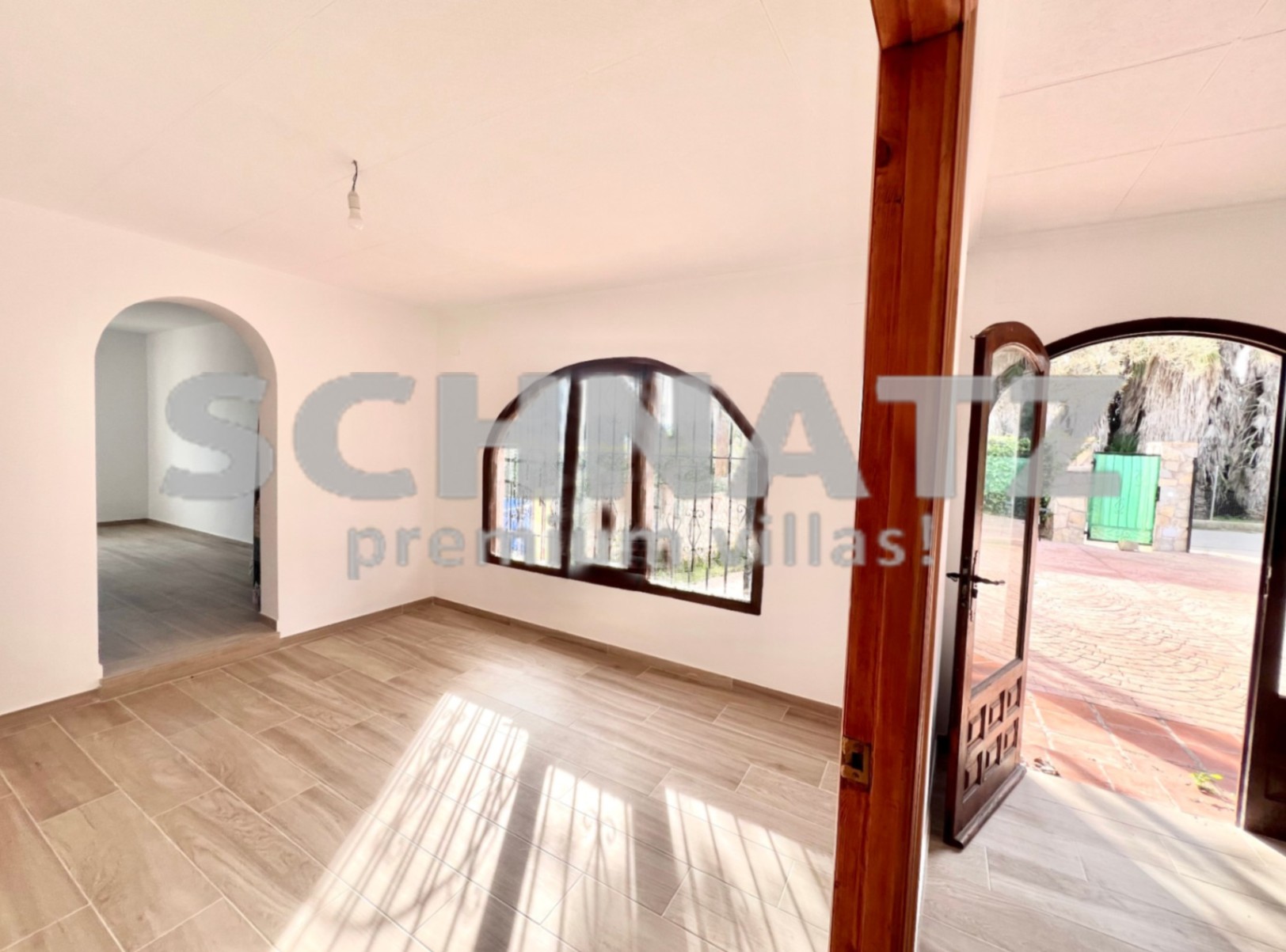 Villa rústica reformada en venta cerca de la playa del Arenal, en Jávea