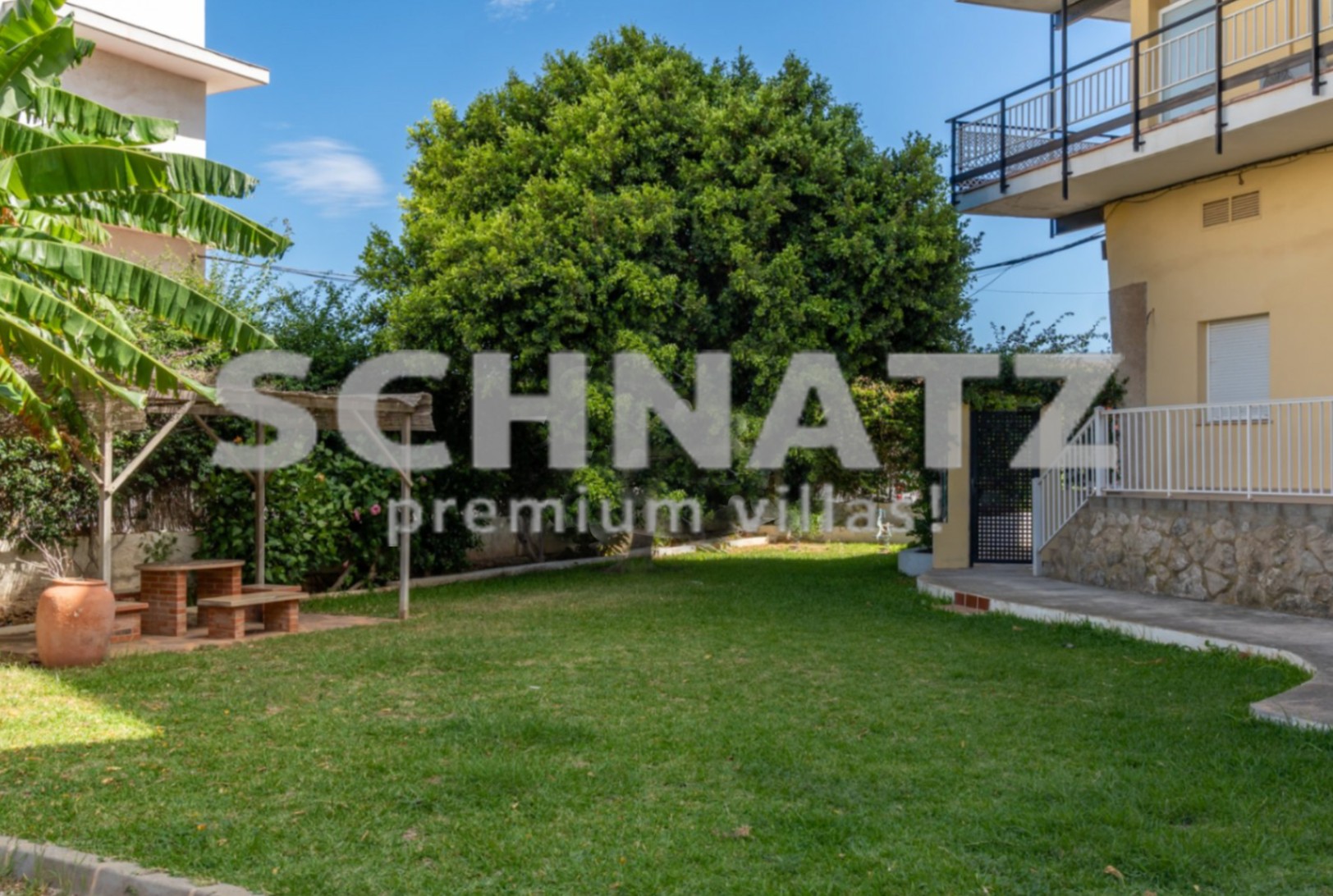 Apartamento en venta en primera linea de la playa del Arenal de Jávea