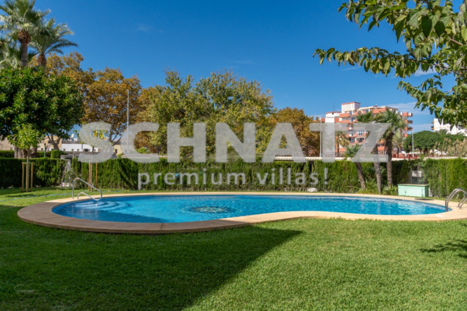 Apartamento en venta en primera linea de la playa del Arenal de Jávea
