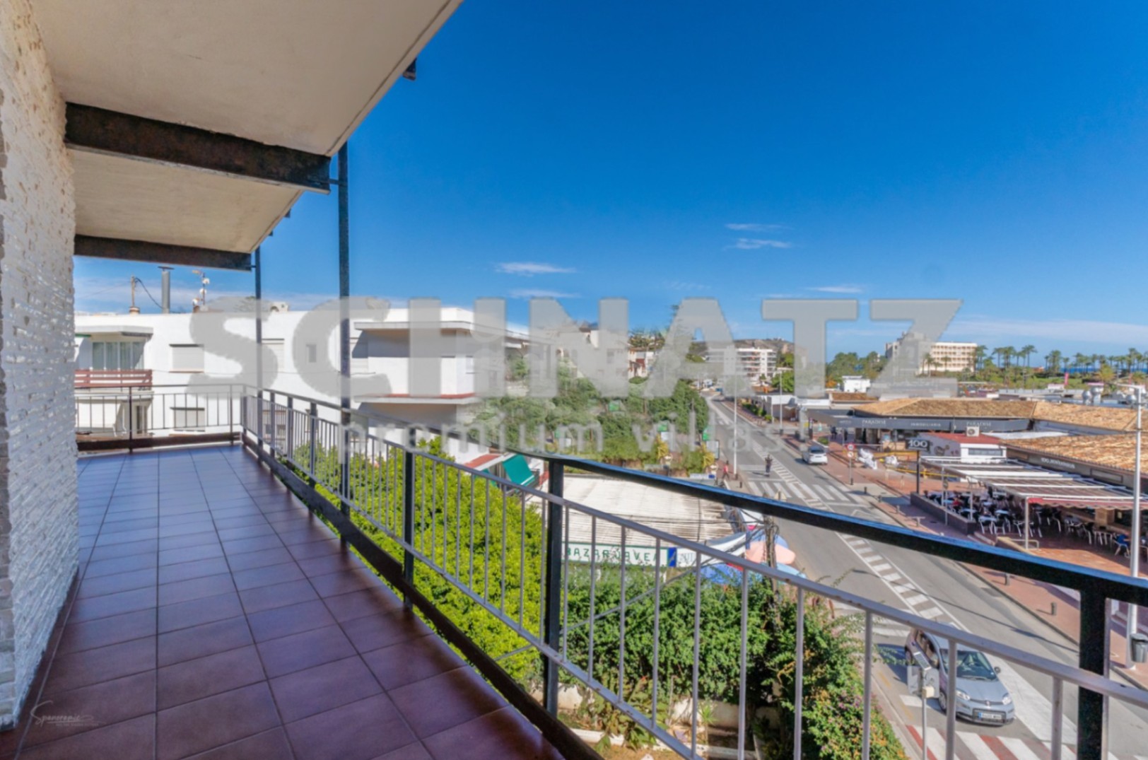 Apartamento en venta en primera linea de la playa del Arenal de Jávea