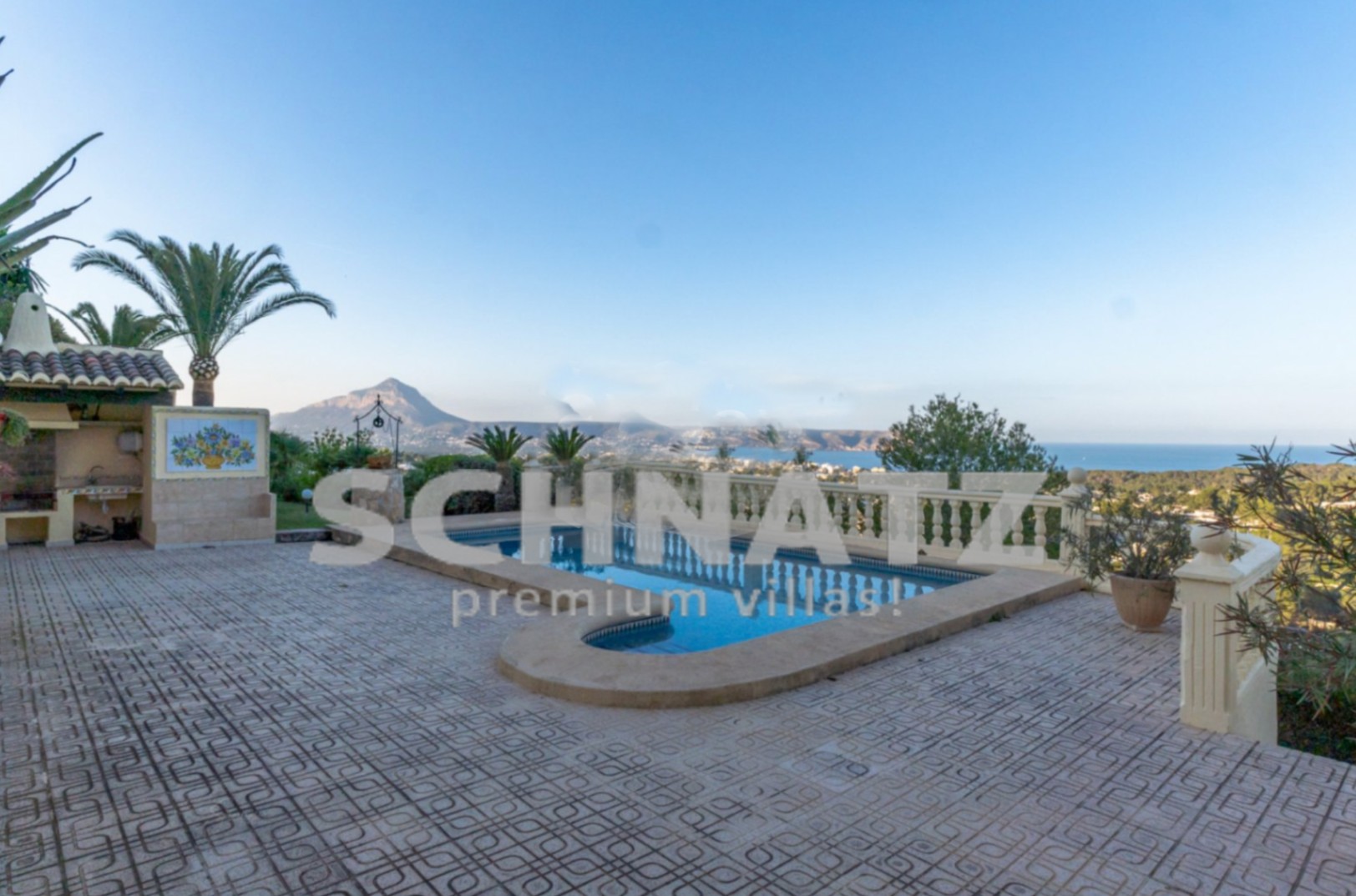 Villa con impresionantes vistas al mar en venta en Jávea