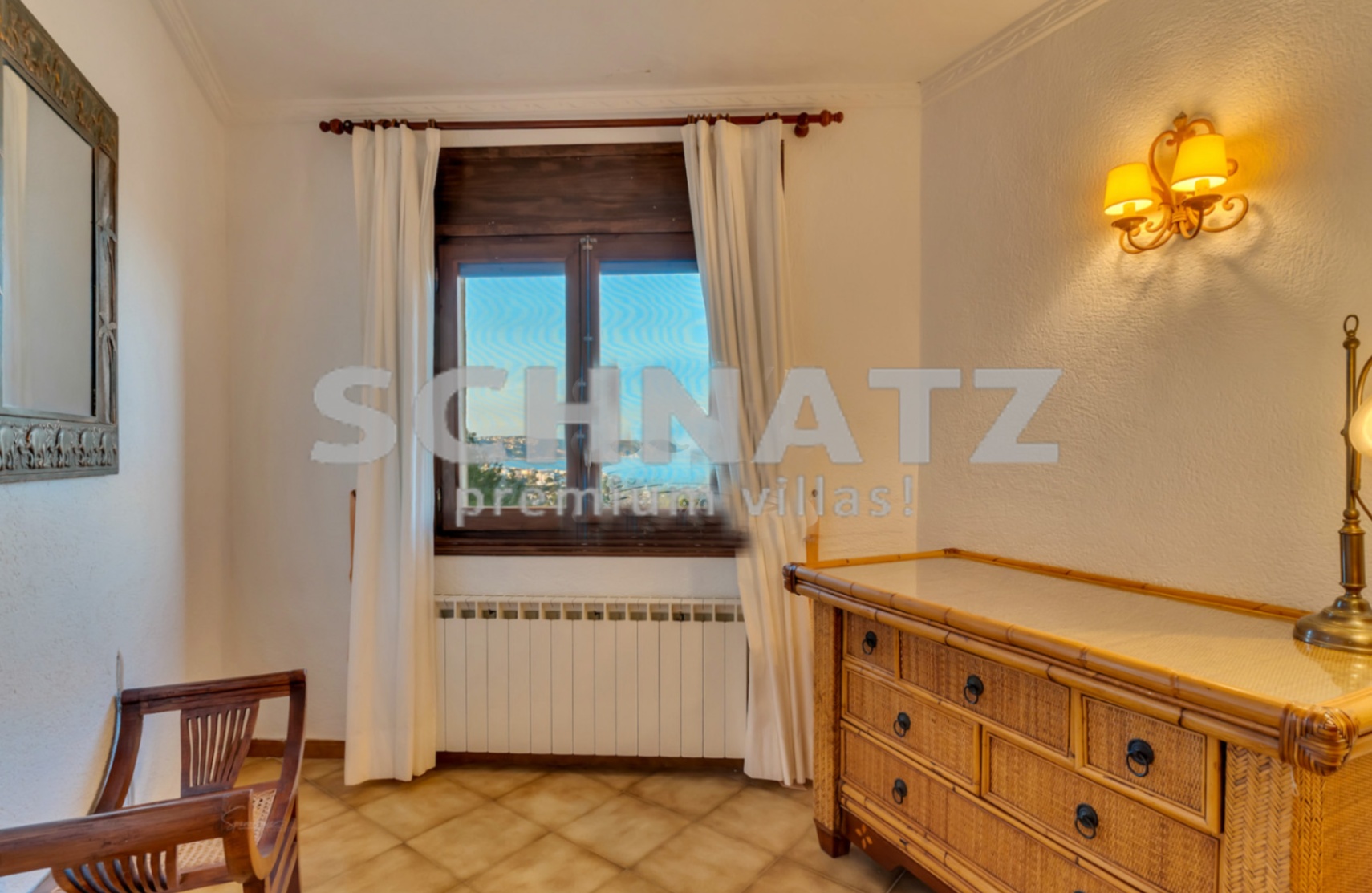 Villa con impresionantes vistas al mar en venta en Jávea