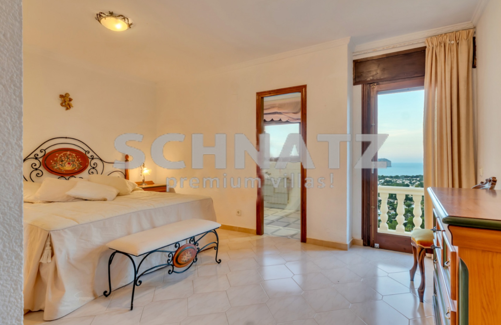 Villa con impresionantes vistas al mar en venta en Jávea