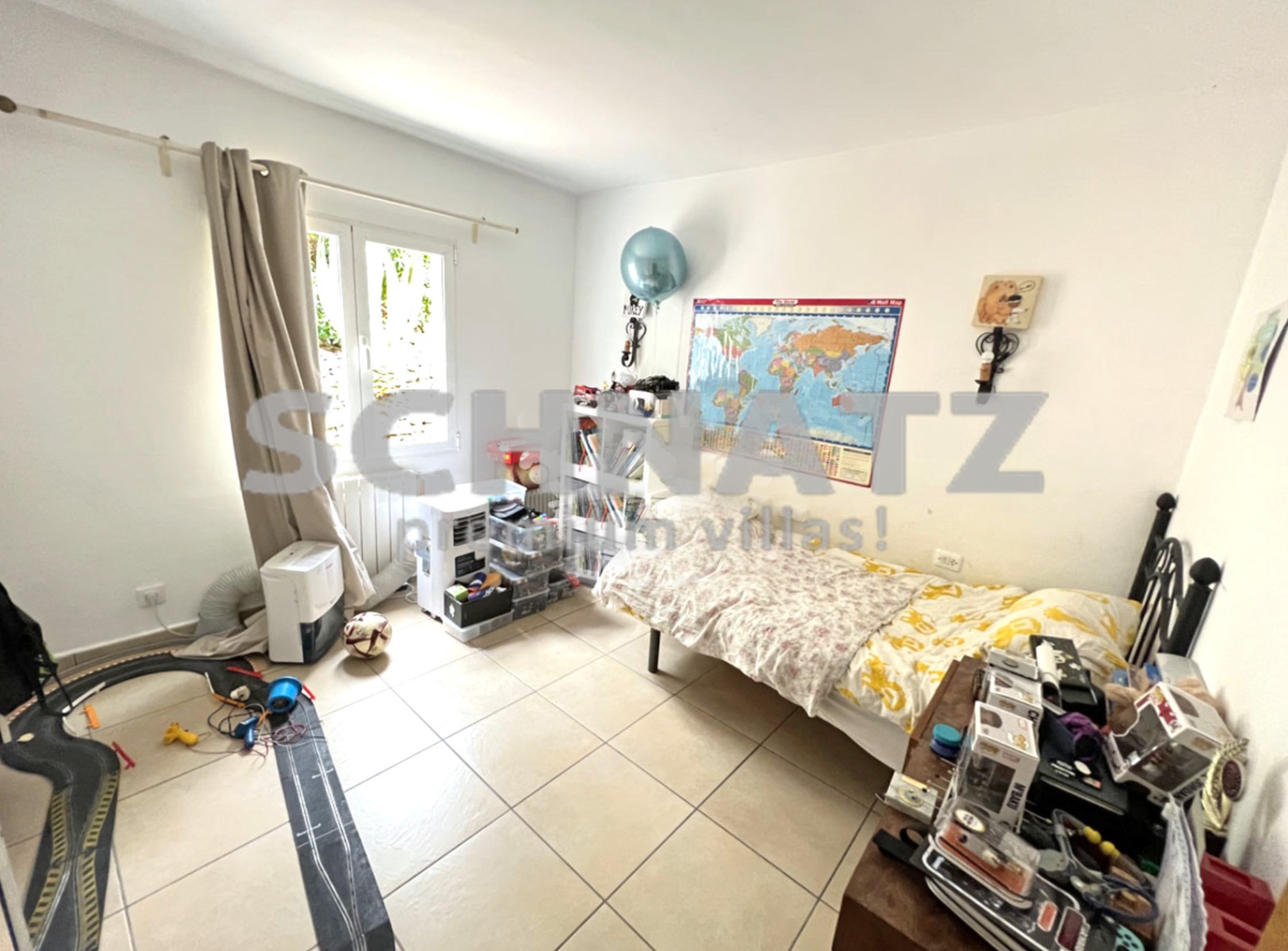 Villa con vistas al mar y cerca de la playa en venta en Jávea