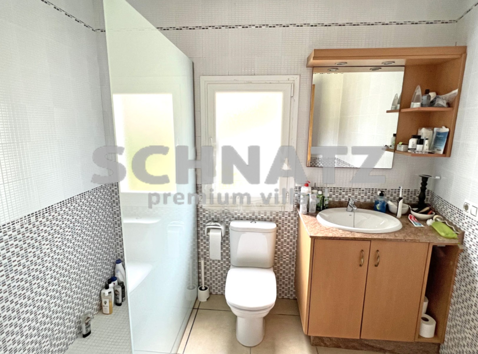 Villa con vistas al mar y cerca de la playa en venta en Jávea