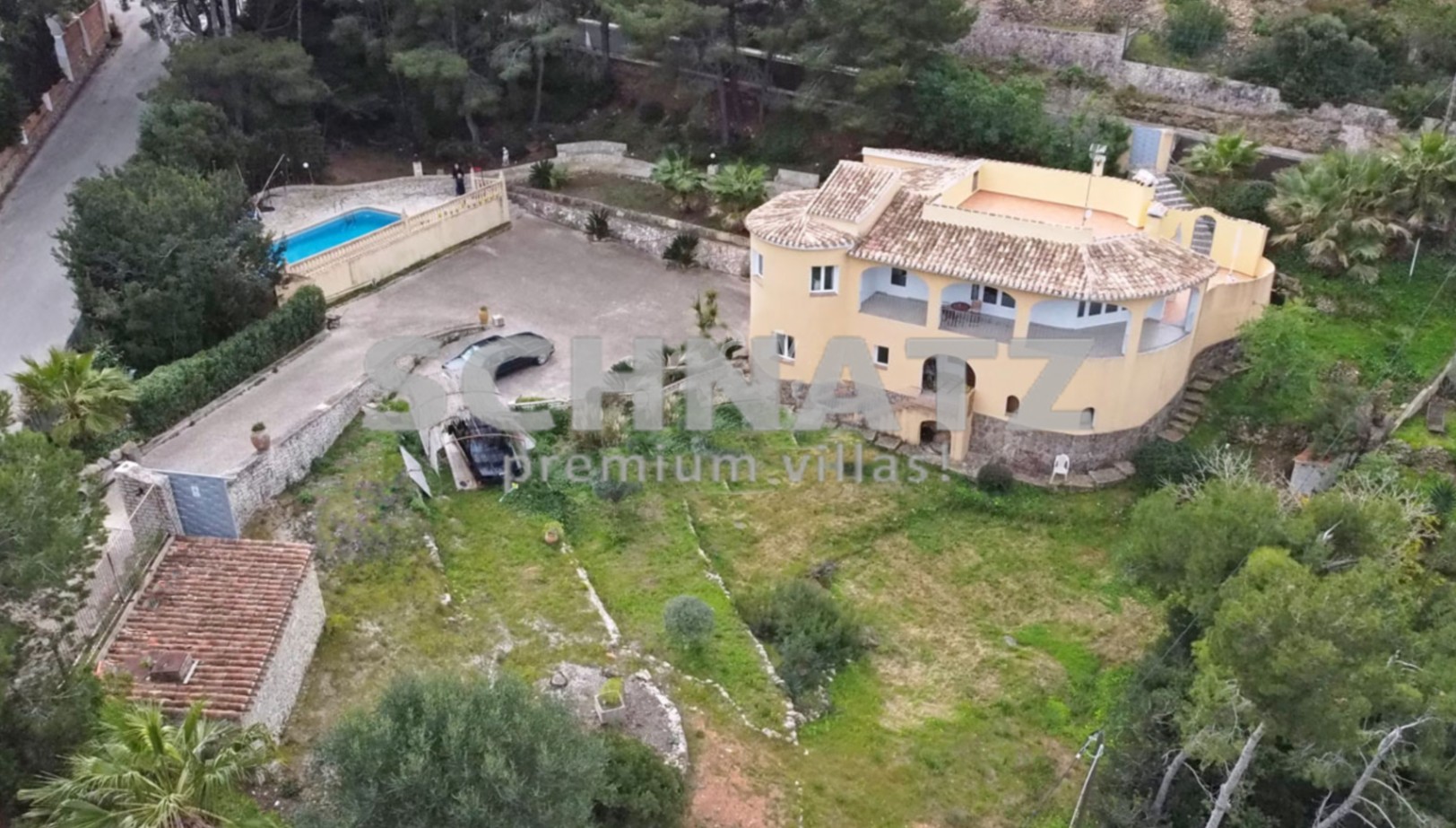 Villa con vistas al mar y cerca de la playa en venta en Jávea