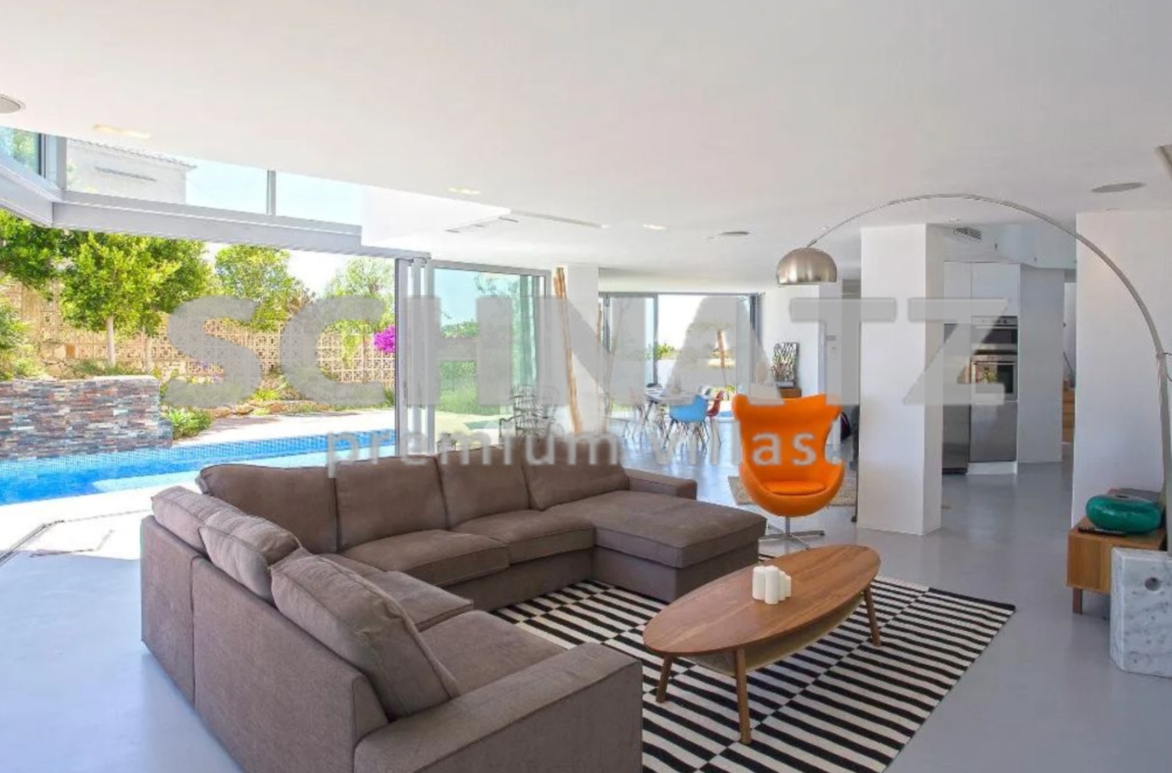 Lujosa villa en primera línea con impresionantes vistas al mar, en venta en Jávea