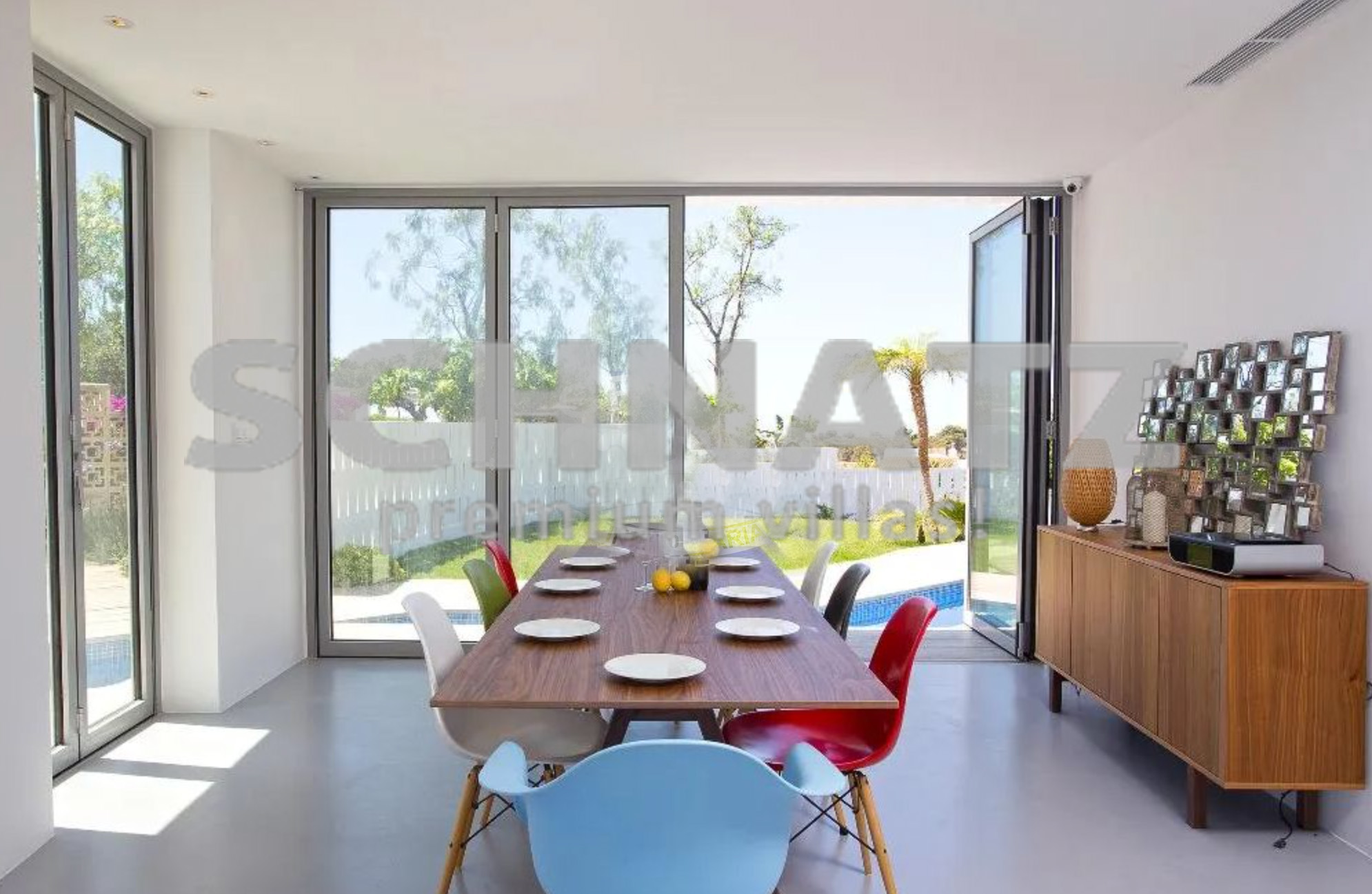 Lujosa villa en primera línea con impresionantes vistas al mar, en venta en Jávea
