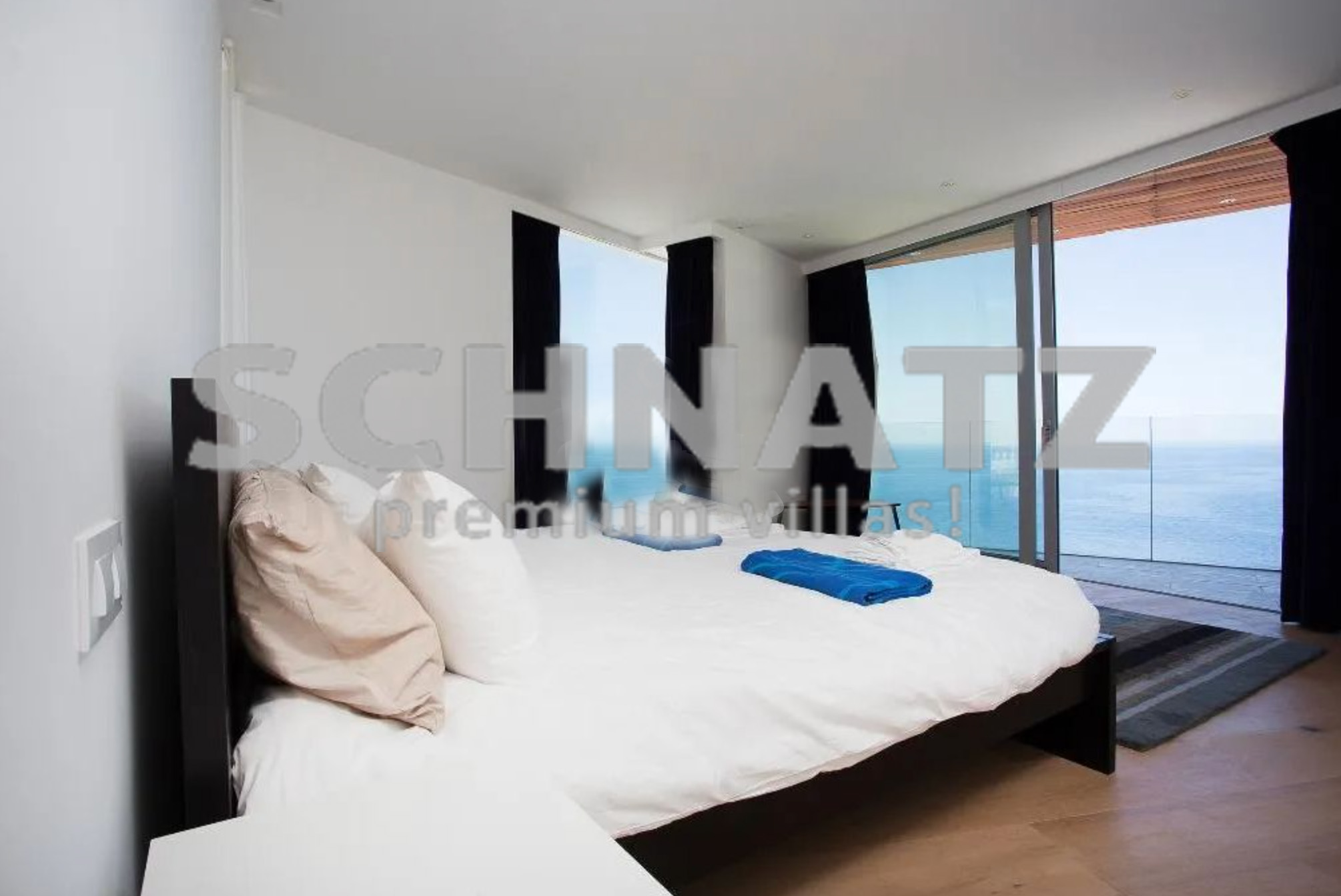 Lujosa villa en primera línea con impresionantes vistas al mar, en venta en Jávea