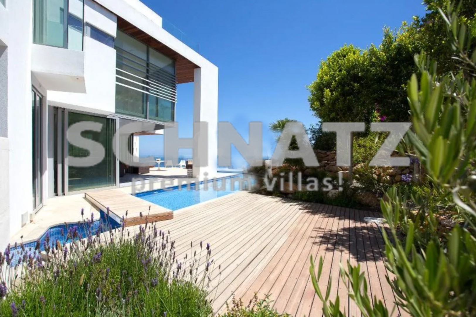 Lujosa villa en primera línea con impresionantes vistas al mar, en venta en Jávea